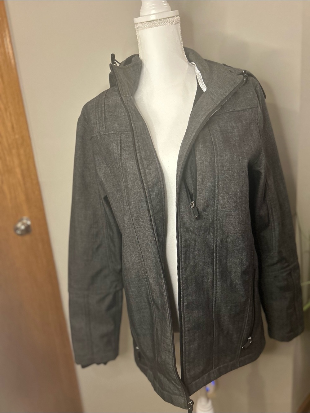 BKE est 1967 softshell hooded jacket women medium charcoal gray fleece full zip - Picture 3 of 11